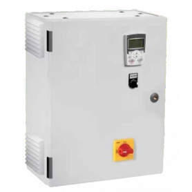 QUADRO ELETTROMECCANICO CON INVERTER PER AVVIAMENTO DI 3 MOTORI TRIFASE HP4